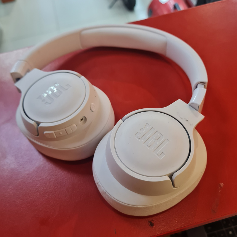 Наушники JBL 720