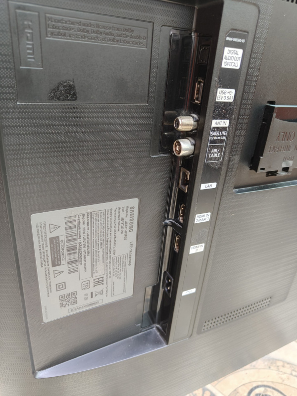 Телевизор Samsung UE43AU7100
