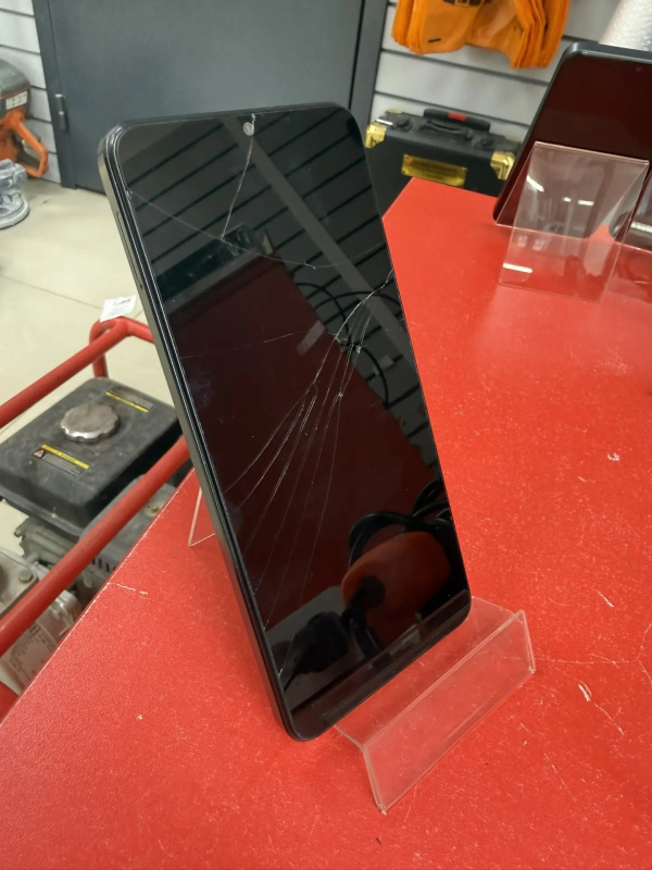 Мобильный телефон Xiaomi Poco C61