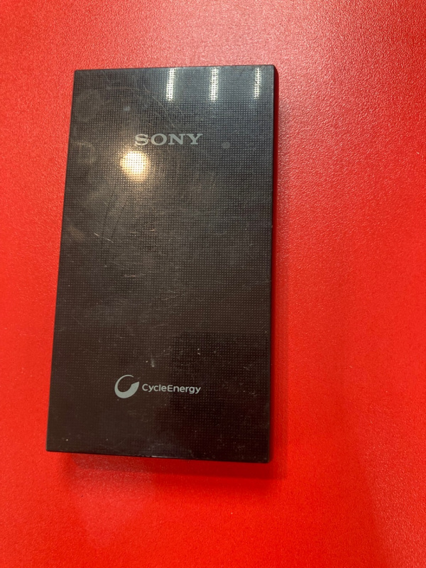 Внешний аккумулятор Sony CP-V10A
