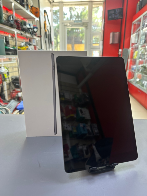 Планшет Apple iPad (9-го поколения) (2021)